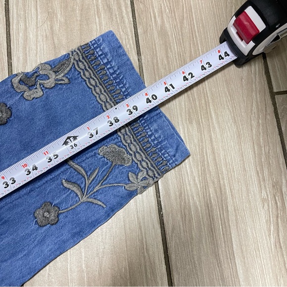 Johnny  Was Biya Aventura Blue Cargo Embroidered Jean Pant Size 8 $435 Wide Leg - Picture 13 of 13